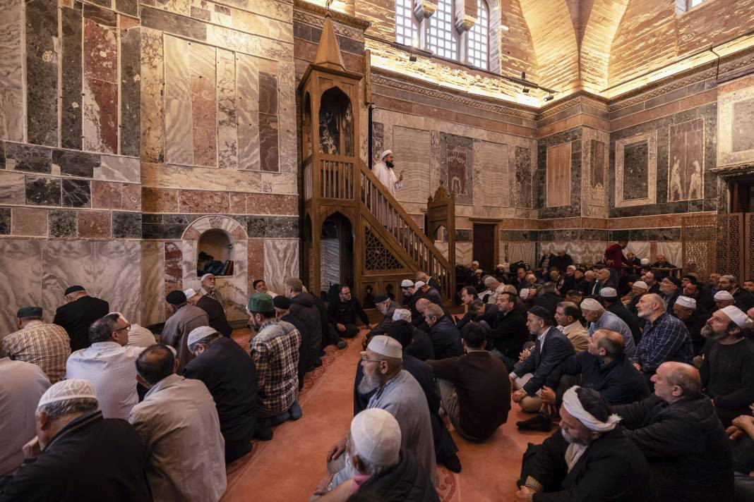 Kiliseden camiye çevrilen Kariye Camii’nde 79 yıl sonra ilk cuma namazı - Resim: 8